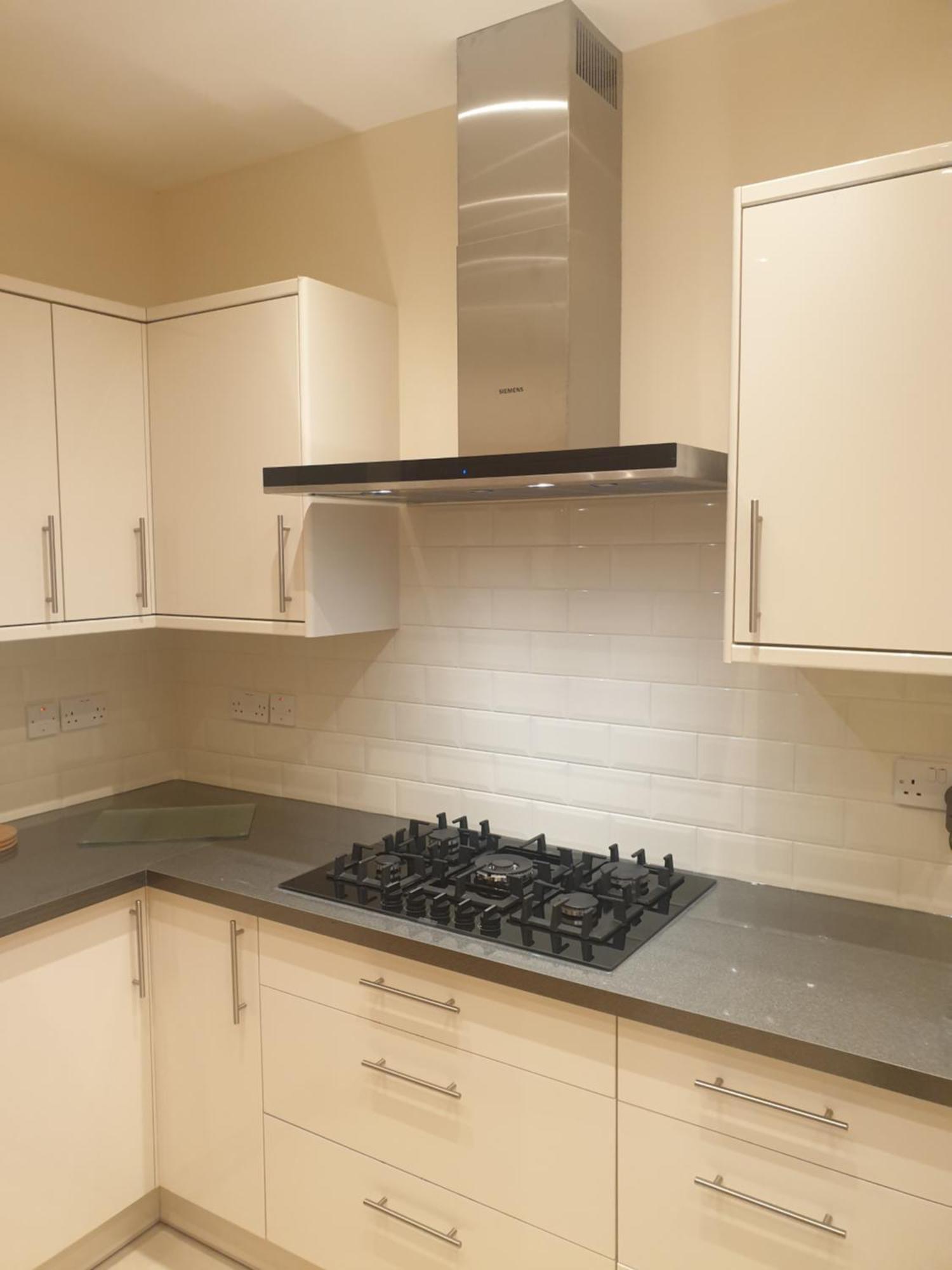 London Luxury Apartments 3 Bedroom Sleeps 8 With 3 Bathrooms 4 Mins Walk To Tube Free Parking Ilford Extérieur photo