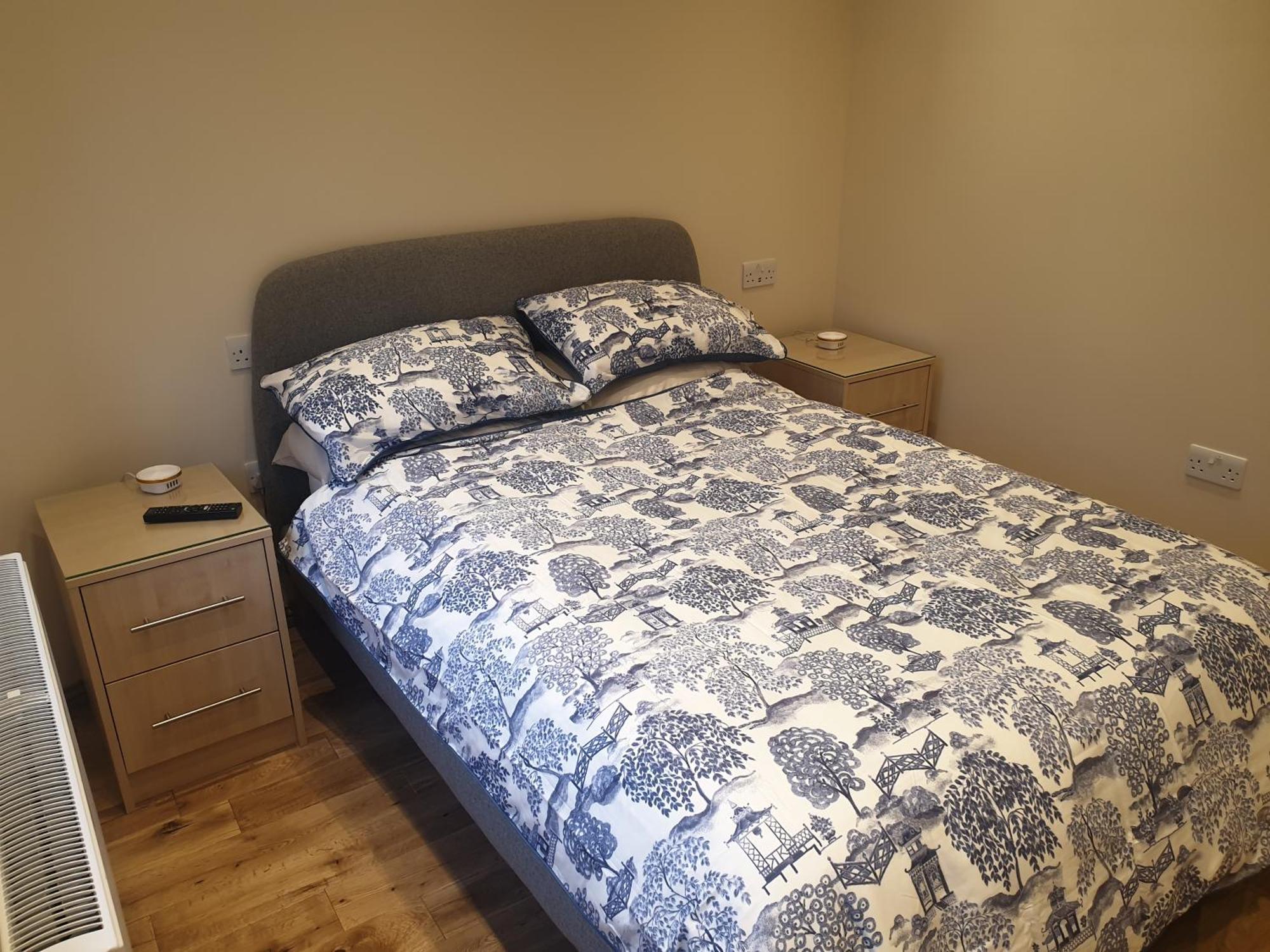 London Luxury Apartments 3 Bedroom Sleeps 8 With 3 Bathrooms 4 Mins Walk To Tube Free Parking Ilford Extérieur photo
